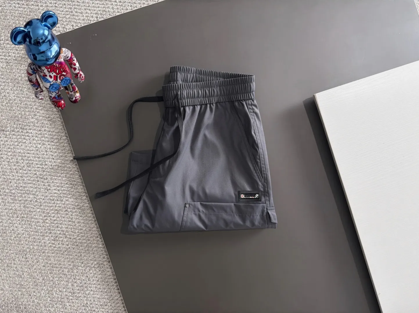 Next day shipment P160 Premium Burberry 2026 Spring/Summer New Arrival elastic band casual shorts, counter-customized fabrics Breathable, high comfort, impeccable details, brand element design concept, reflecting high quality. It feels delicate and soft! It presents a casual cut and the upper body shape is great! Sizes:S-3XL
